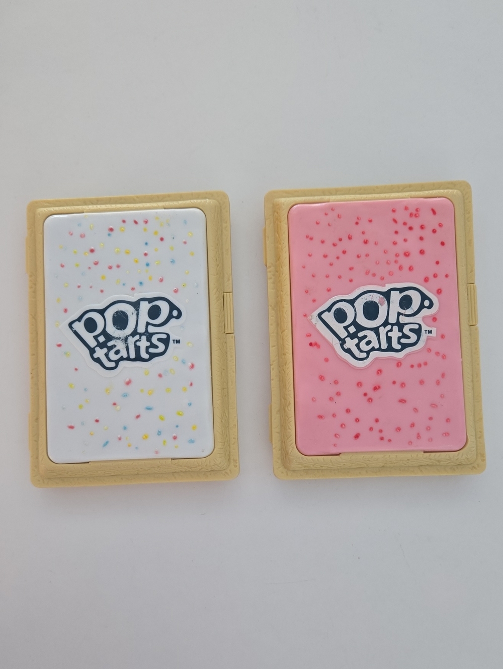 Kellogg's 2010 Pop-Tarts Holder White & Pink Frosting GUC 5.5"x4"x1.25"